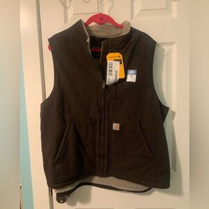 NWT women’s Carhartt Sherpa-lined canvas vest